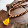Collier mala bouddhiste en bois de santal