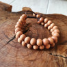 Bracelet shamballa en perles de bois de santal