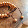 Bracelet shamballa en perles de bois de santal