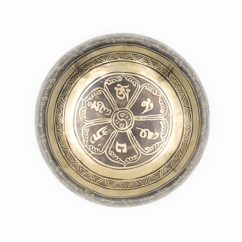 Bol tibétain GRAVÉ - note DO dièse - 136 hz - 1,966 kg - 25,3 cm