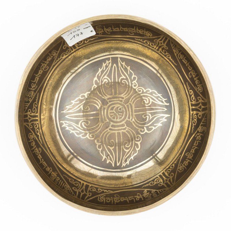Bol tibétain GRAVÉ - note RÉ dièse - 304 hz - 678 gr - 15,5 cm