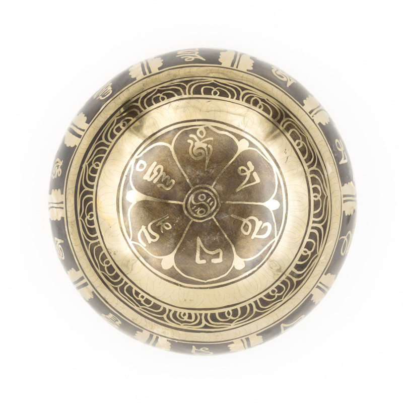 Bol tibétain GRAVÉ - note RÉ dièse - 313 hz - 610 gr - 14,8 cm