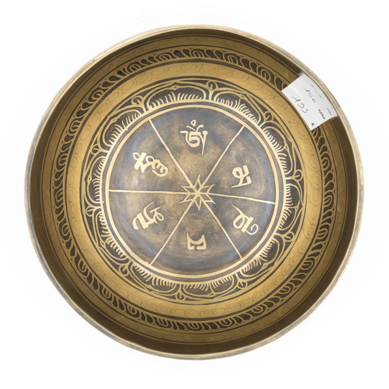 Bol chantant tibétain GRAVÉ - note RÉ - 299 hz - 743 gr - 15,6 cm