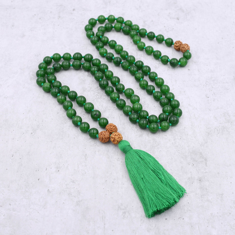 Mala tibétain 108 perles en pierre de jade vert