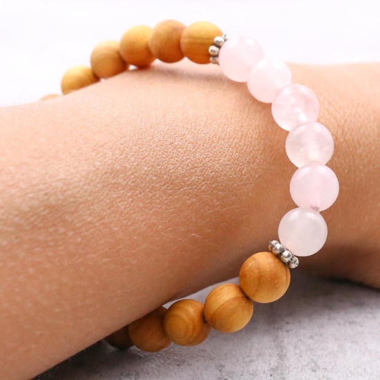 Bracelet de 24 perles en bois et pierre quartz rose