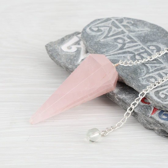 Pendule cône hexagonal en pierre quartz rose