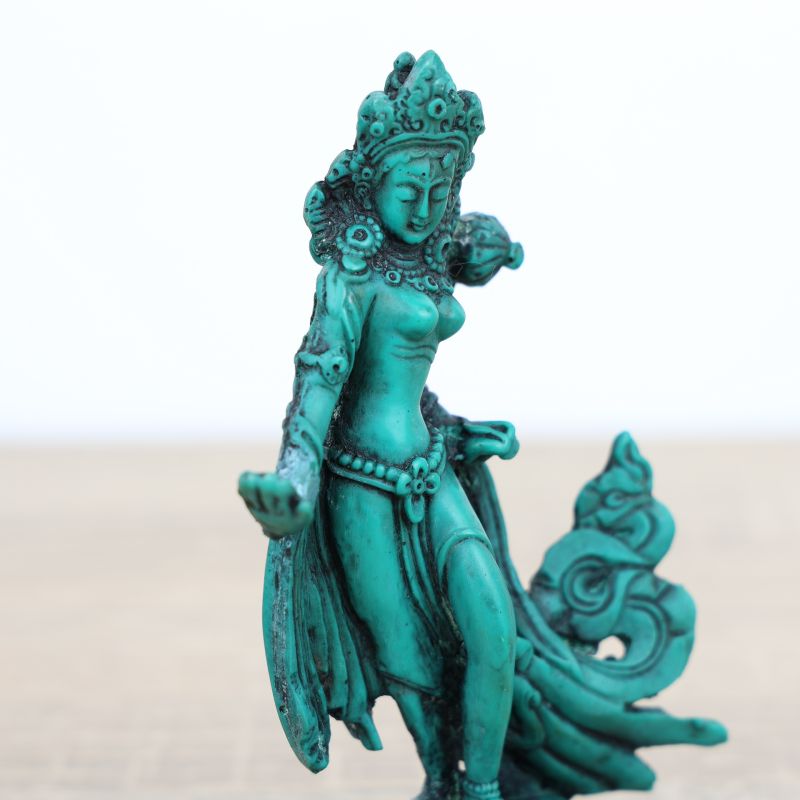 Statue Tara debout en résine verte - 12,5 cm