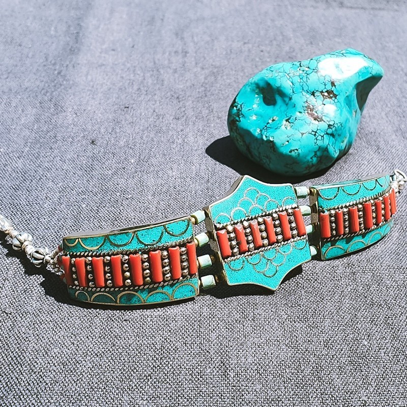 Bracelet Mero Gaon en turquoise et corail