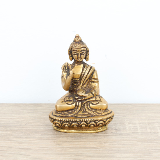 Statuette du Bouddha Amoghasiddhi en laiton - 7,5 cm