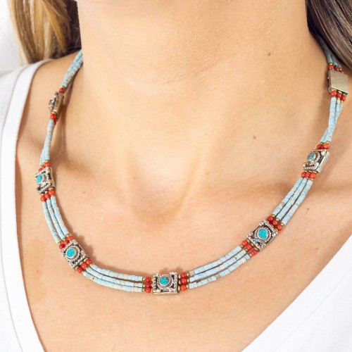 Colliers tibétains pour femme en turquoise et corail